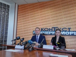 Одесские наблюдатели опять обвинили Порошенко в использовании админресурса