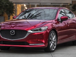 Американская Mazda6 осталась без «механики»