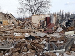 На Днепропетровщине взрыв превратил домовладение в руины