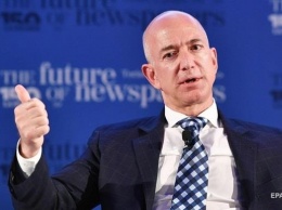 Стало известно, кто взломал телефон главы Amazon Безоса