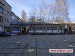 В Николаеве открытие избирательного участка едва не сорвалось из-за службы такси