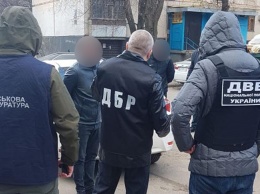 В Харькове при получении крупной взятки задержали оперуполномоченных