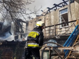 Мощнейший пожар в центре Днепра, серьезные последствия и ожоги (Фото/Видео)