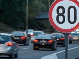 В Киеве отменяется ограничение скорости движения транспорта в 50 км/ч: список улиц