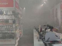 В Днепре в магазине «АЛЛО» сгорел гироскутер