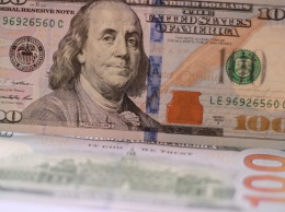 Доллар критически подешевел: Нацбанк ошеломил новым курсом валют