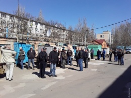 Одесские тепловики снова сидят без зарплаты: их кормят обещаниями