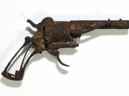 В Париже выставили на аукцион револьвер, которым предположительно застрелился Ван Гог