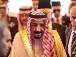 Король Саудовской Аравии подарил Ираку миллиард долларов