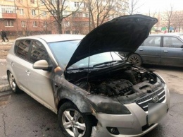 Попался: полиция нашла мужчину, который поджигал машины на Леваде