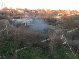 В Мелитополе местные жители подожгли Кизиярскую балку (фото)