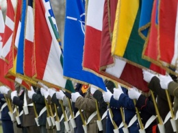 НАТО исполнилось 70 лет: о чем говорили министры иностранных дел на юбилейной встрече