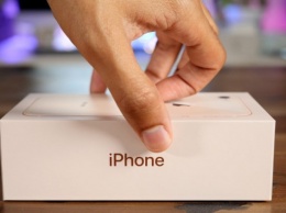 Два китайца лишили Apple миллиона долларов, сдавая поддельные iPhone