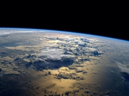 На орбите Земли заметили загадочное явление: космонавты видят такое впервые, фото