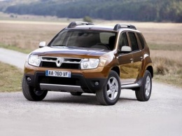 «Кроссовер, который реально ездит по грязи»: Честным отзывом о Renault Duster поделился эксперт