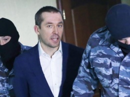 Суд изъял у близких полковника Захарченко активы на 460 млн рублей