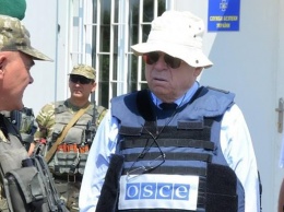Представитель ОБСЕ посетил заложников в Донецке
