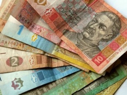 В Украине изношенные банкноты по-прежнему выбрасывают на свалку