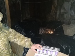 В Запорожской обл. изъяли 90 тыс. пачек контрабандных сигарет с территории ОРДО