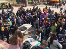 В центральном парке Мелитополя для детей организовали необычное развлечение (видео, фото)