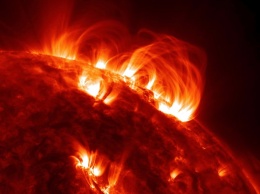 Астрономы нашли «корональные дожди» у самой поверхности Солнца