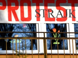 В Польше началась масштабная забастовка учителей