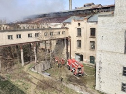 В Черновицкой области горел завод