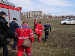 Догулялся: в Кривом Роге подросток, гулявший по заброшенной насосной станции, упал в 4-метровую яму