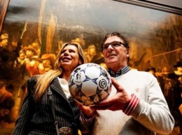 В чемпионате Нидерландов будут играть мячом с картинами Рембрандта
