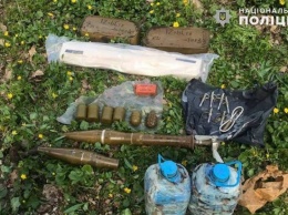В детском лагере возле Северодонецка обнаружен арсенал оружия