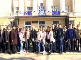 Запорожская АЭС устроила старшеклассникам Энергодара экскурсию в Одесский политех