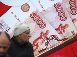 Россияне назвали размер зарплаты для "достойной жизни"