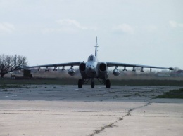 Николаевские летчики рассекали небесные просторы на Су-25. ФОТОРЕПОРТАЖ