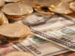 Нацбанк спасает доллар: установлен новый курс валют