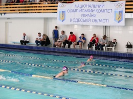 Одесситы наплавали себе 13 золотых медалей на международном турнире