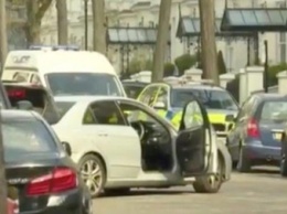 В Лондоне мужчина протаранил машину посла Украины