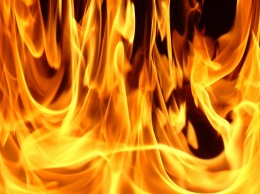 Храм Московского патриархата охватил огонь, пожарные бессильны: «Это знак»