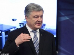 Порошенко назвал риски отмены национализации ПриватБанка