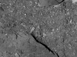 Аппарат NASA сделал новые снимки поверхности астероида Бенну