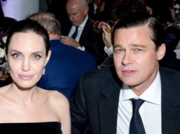 Анджелина Джоли и Брэд Питт теперь официально в разводе