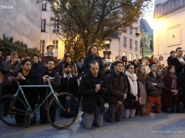 ''Боже, спаси Нотр-Дам'': мир шокирован пожаром в Соборе Парижской Богоматери