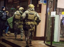 ЧП в столичном метро: захвачен заложник, съехался спецназ и Нацгвардия
