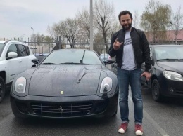 Сын скандального чиновника купил суперкар Ferrari