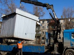 В Запорожье собираются демонтировать два киоска на Правом берегу