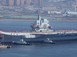 Китай показал испытания своего авианосца "Пипися"