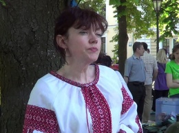 Одесская «евромайдановка» назвала Порошенко госизменником и похвалила Зеленского