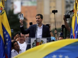 Гуайдо объявил новую дату отстранения Мадуро от власти