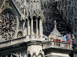 Стены собора Парижской Богоматери укреплены и не могут обрушиться