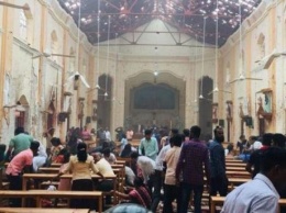 На Шри-Ланке из-за серии взрывов ввели комендантский час