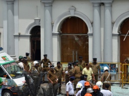 Граждан Украины в Шри-Ланке просят избегать мест скопления людей и всегда иметь при себе документы